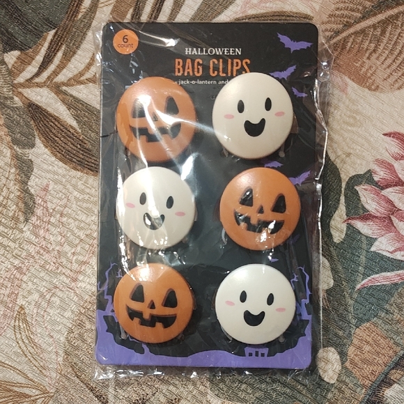 Other - HALLOWEEN BAG CHIPS